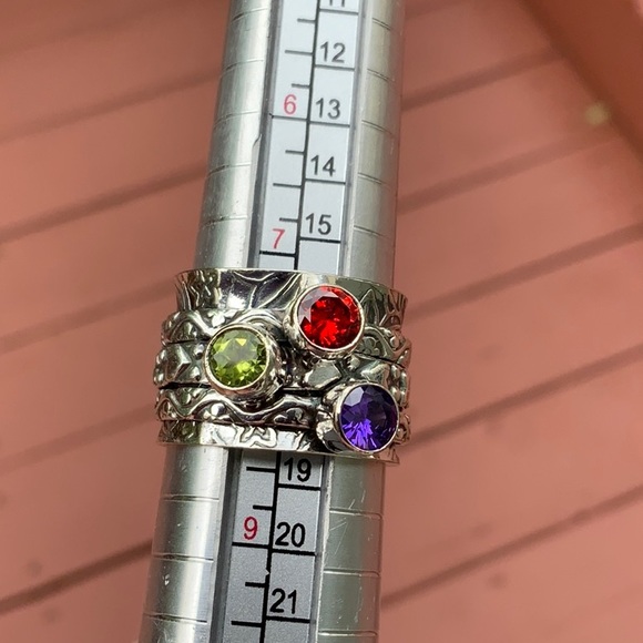 BOUTIQUE AMETHYST, PERIDOT &GARNET 925 SILVER RING - Picture 12 of 13